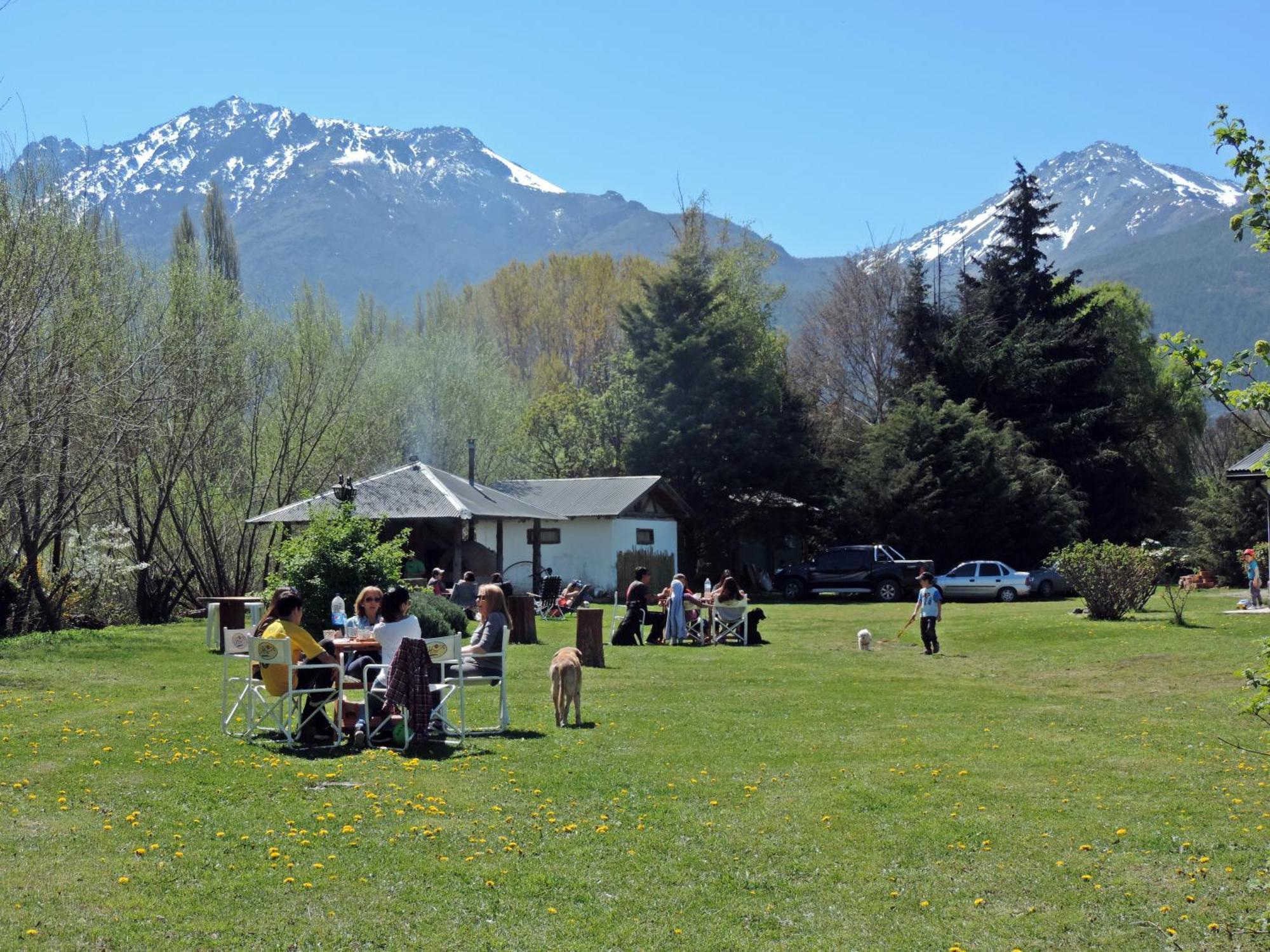 Hosteria El Hoyo Hoyo de Epuyén Exteriér fotografie